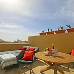 Διαμέρισμα La Perla By Rentmedano Superb Luxury Duplex, Private Roof Terrace, Ocean View, Pool, Wifi And Parking