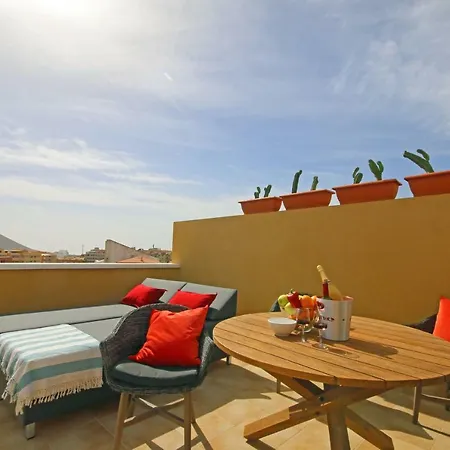 Apartamento La Perla By Rentmedano Superb Luxury Duplex, Private Roof Terrace, Ocean View, Pool, Wifi And Parking
